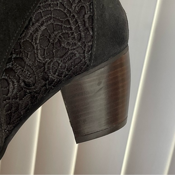 Sundance Leather and Lace Boots Size 36/6 - Picture 13 of 16